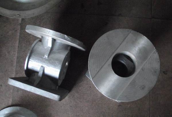 Contracción de aleaciones de fundición y formación de agujero de contracción.